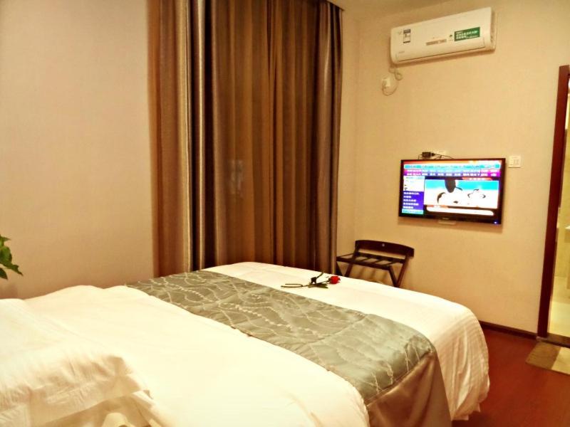 Greentree Inn Jiangxi Jindezhen People Square Jindin Business Hotel Цзиндечжен Екстериор снимка