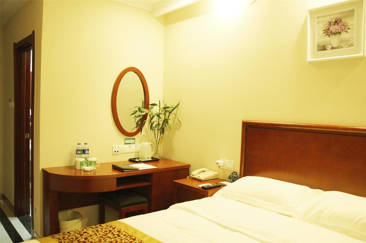 Greentree Inn Jiangxi Jindezhen People Square Jindin Business Hotel Цзиндечжен Екстериор снимка
