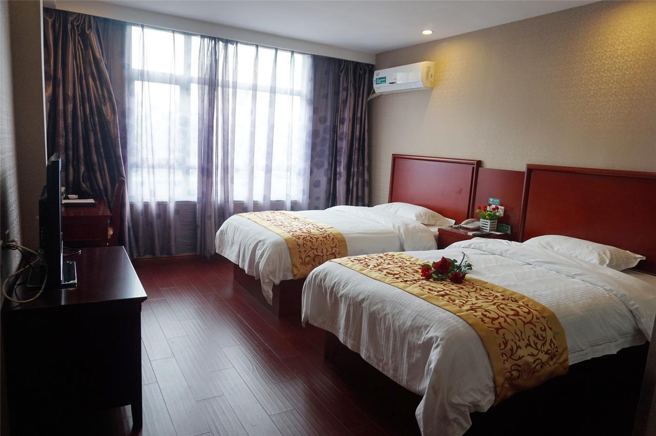 Greentree Inn Jiangxi Jindezhen People Square Jindin Business Hotel Цзиндечжен Екстериор снимка