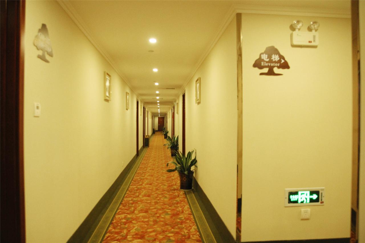Greentree Inn Jiangxi Jindezhen People Square Jindin Business Hotel Цзиндечжен Екстериор снимка