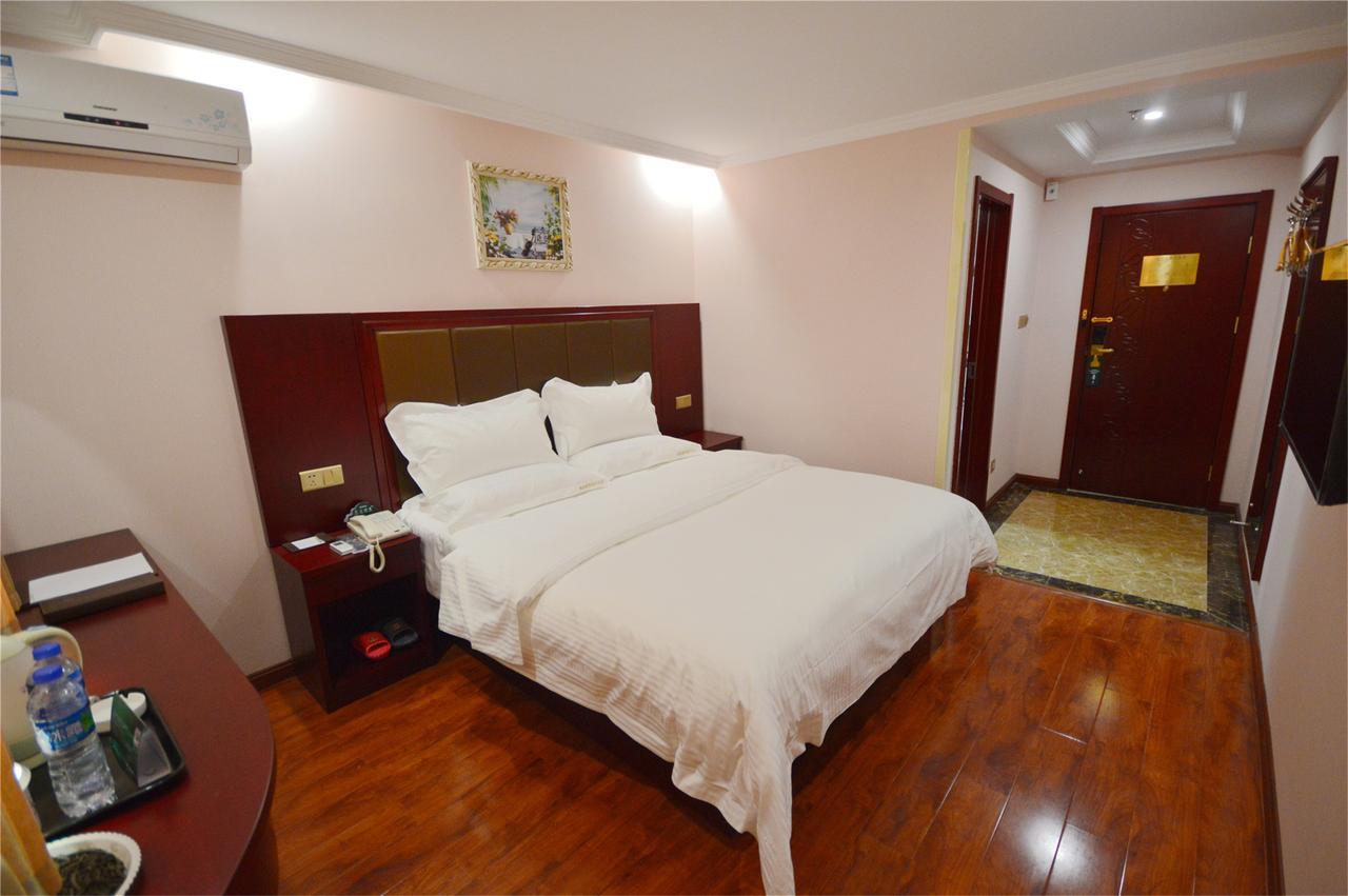 Greentree Inn Jiangxi Jindezhen People Square Jindin Business Hotel Цзиндечжен Екстериор снимка